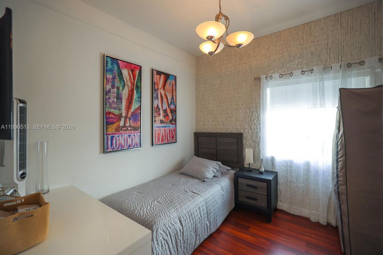 11143 NW 72nd Ter, Doral, FL 33178 Photo