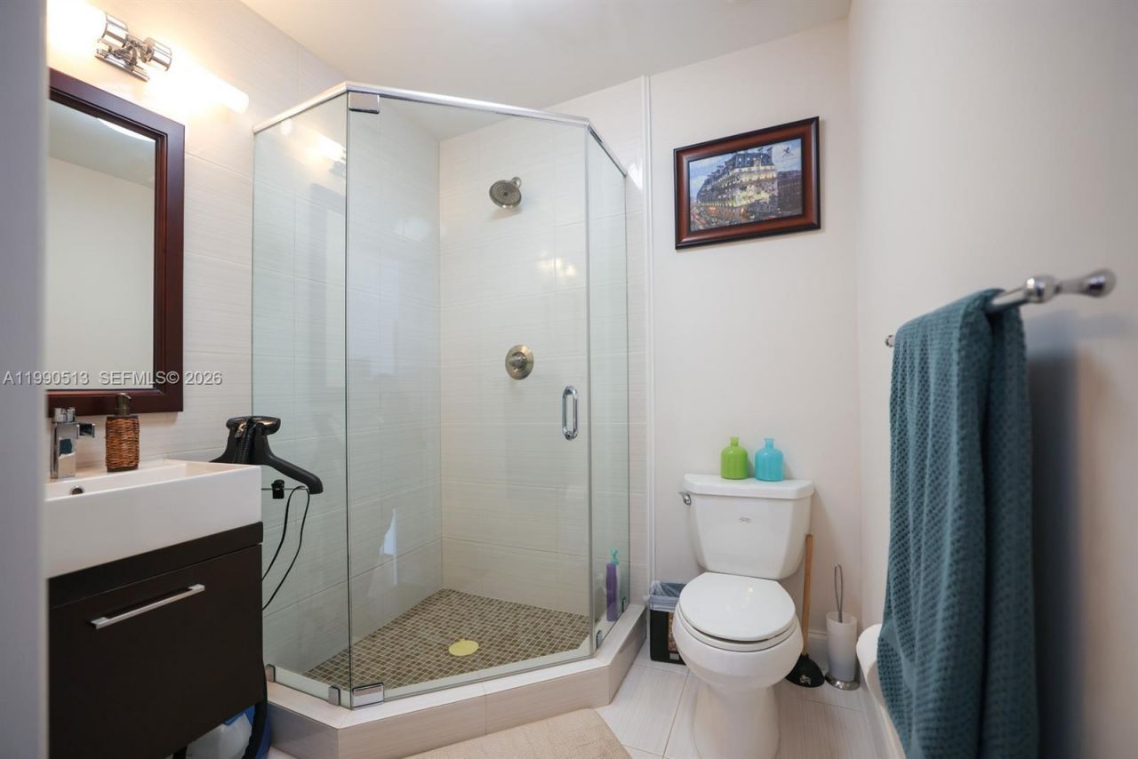 11143 NW 72nd Ter, Doral, FL 33178 Photo