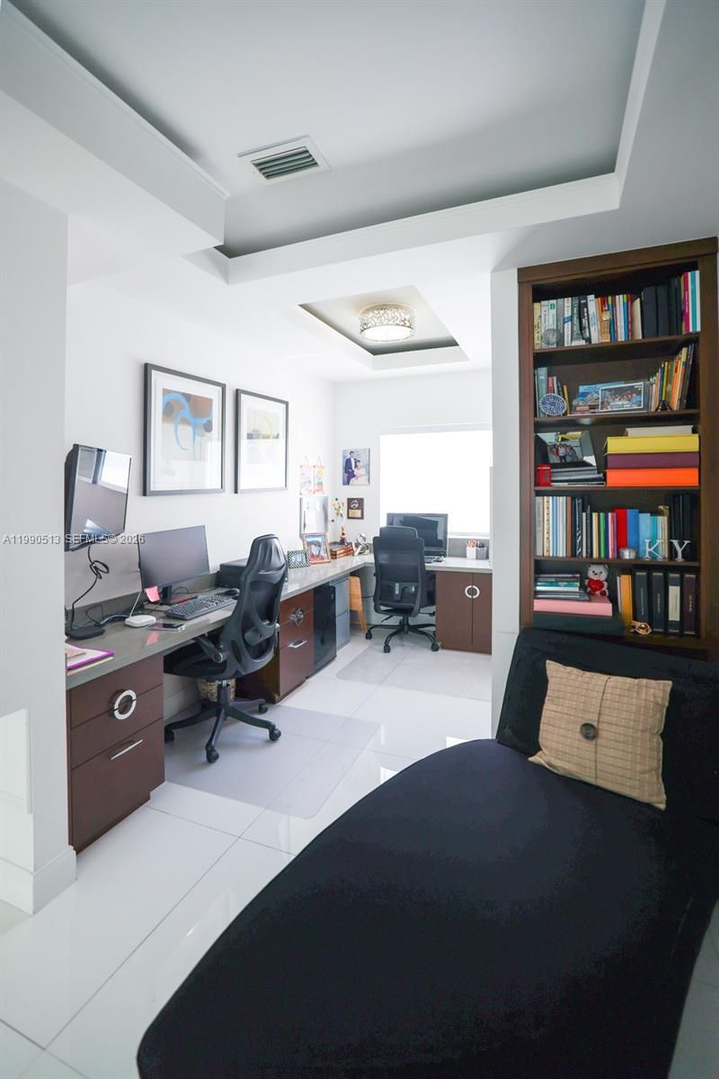 11143 NW 72nd Ter, Doral, FL 33178 Photo