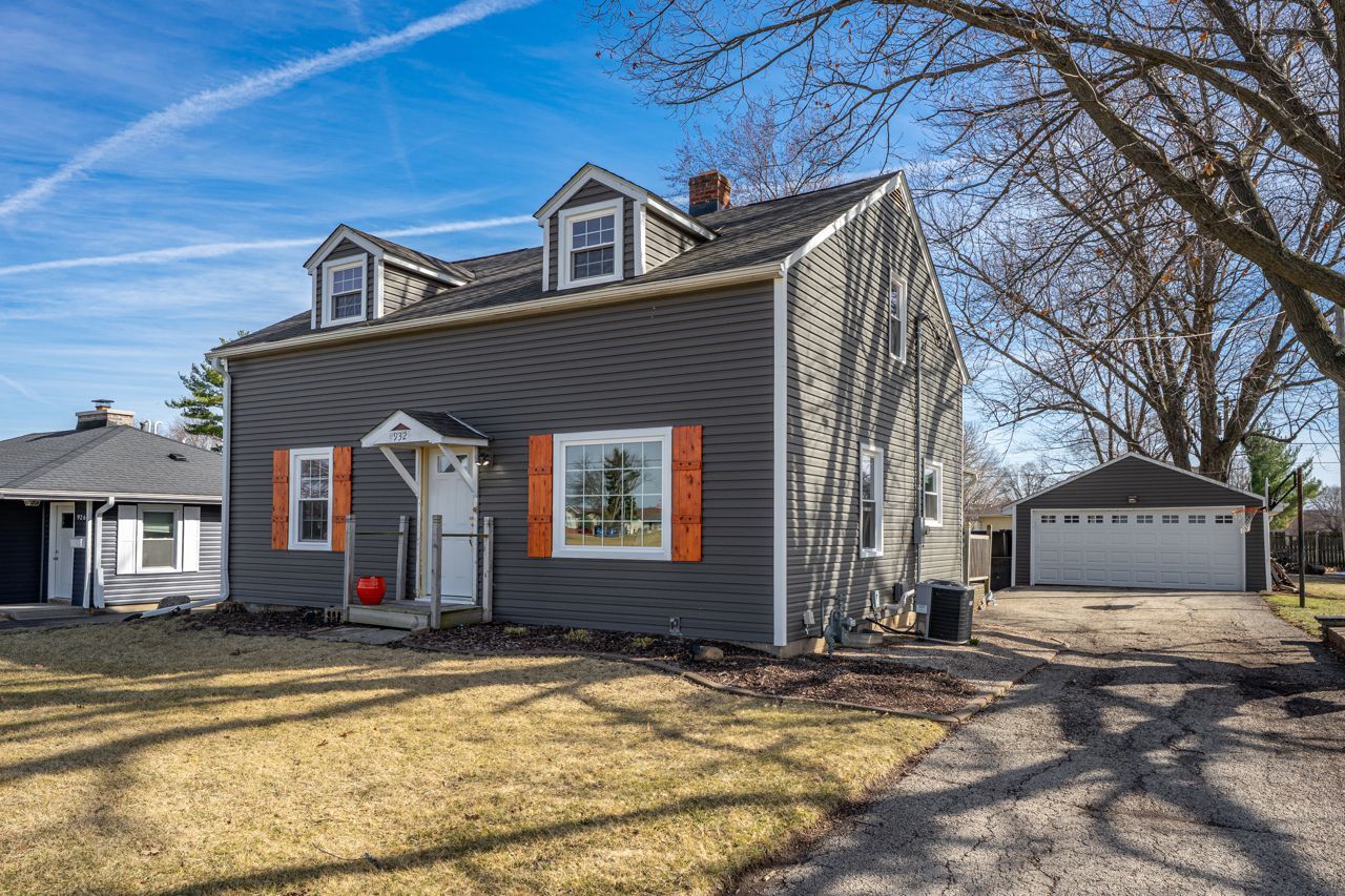 932 W 2nd Street, Byron, IL 61010 Main Photo