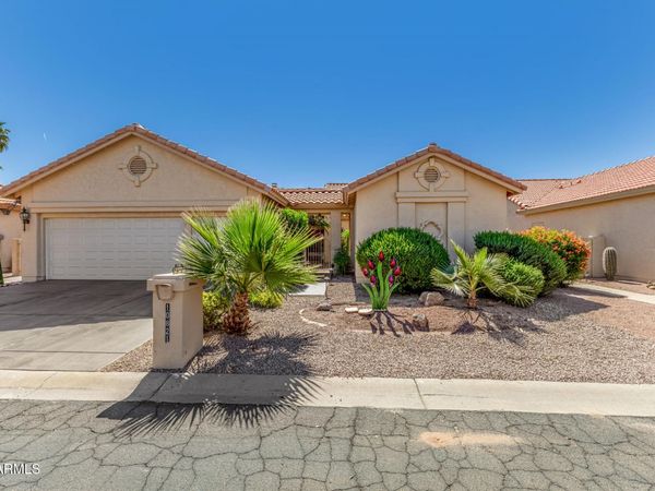 10821 E SILVERTREE Drive, Sun Lakes, AZ 85248