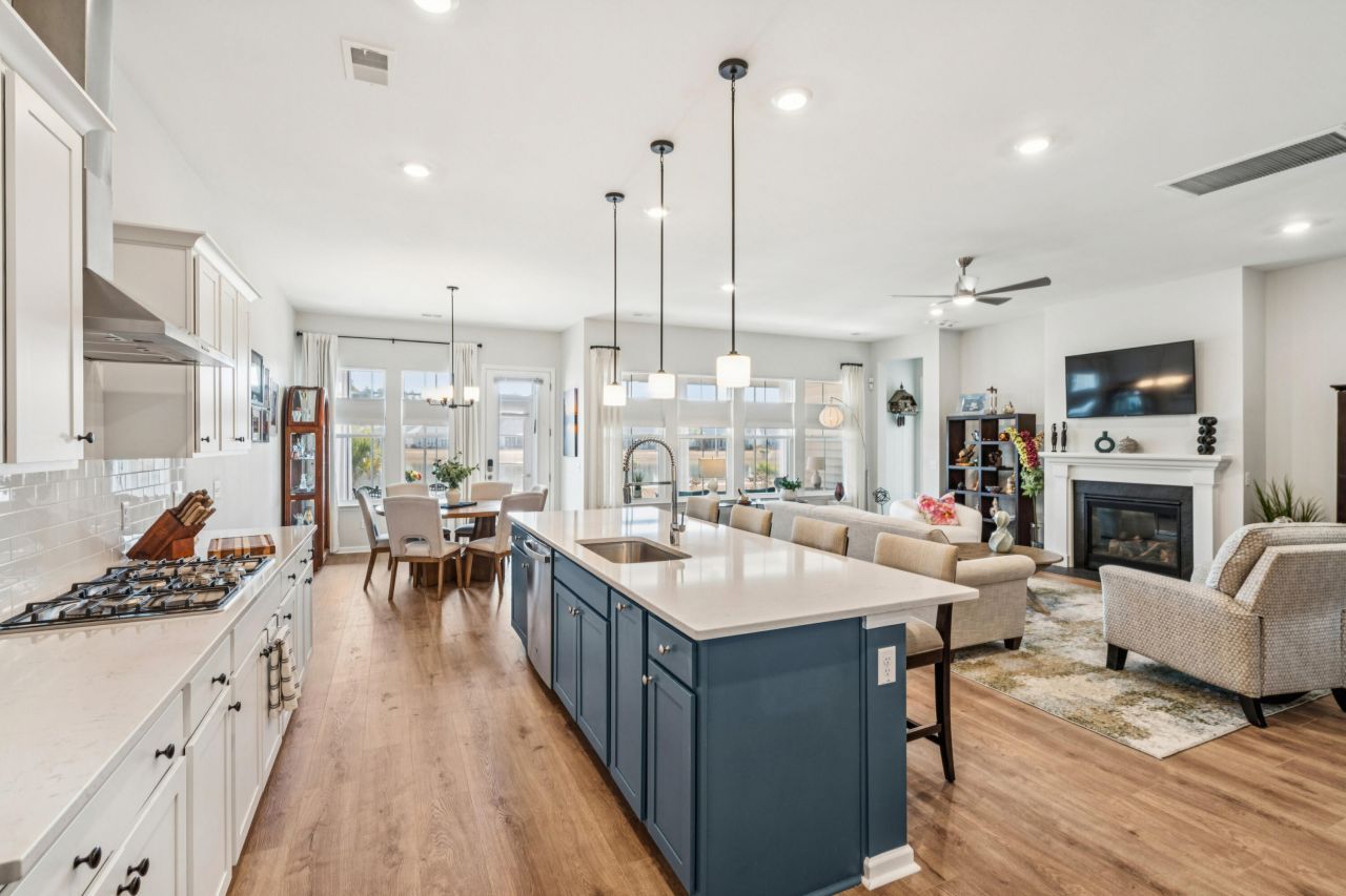 1211 Locals Street Photo 11