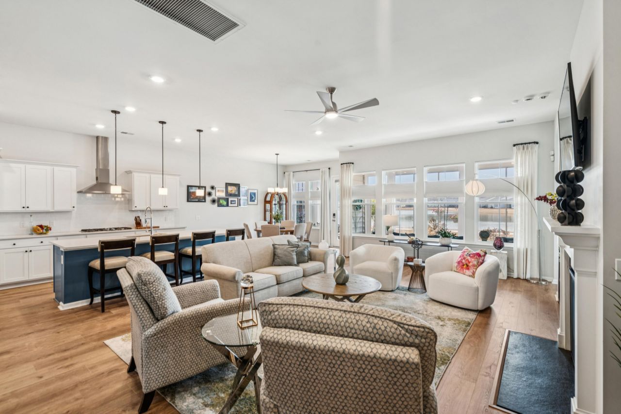 1211 Locals Street Photo 6