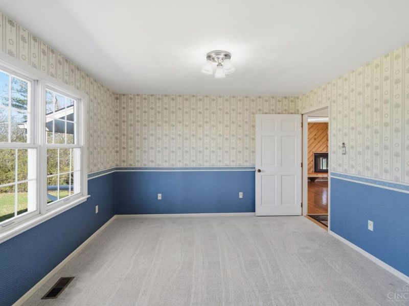 7628 Lesourdsville West Chester Road, West Chester, OH 45069 Photo 13