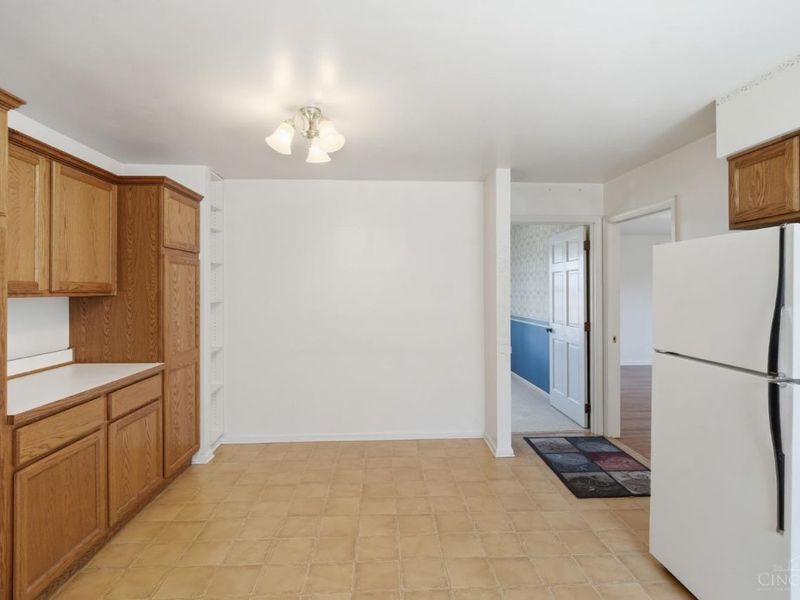 7628 Lesourdsville West Chester Road, West Chester, OH 45069 Photo 19