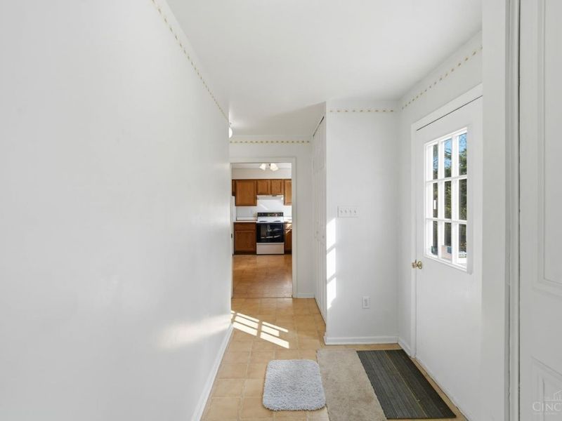 7628 Lesourdsville West Chester Road, West Chester, OH 45069 Photo 20