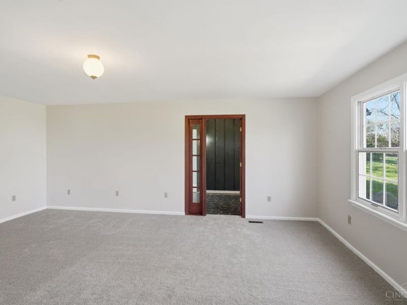 7628 Lesourdsville West Chester Road, West Chester, OH 45069 Photo 21