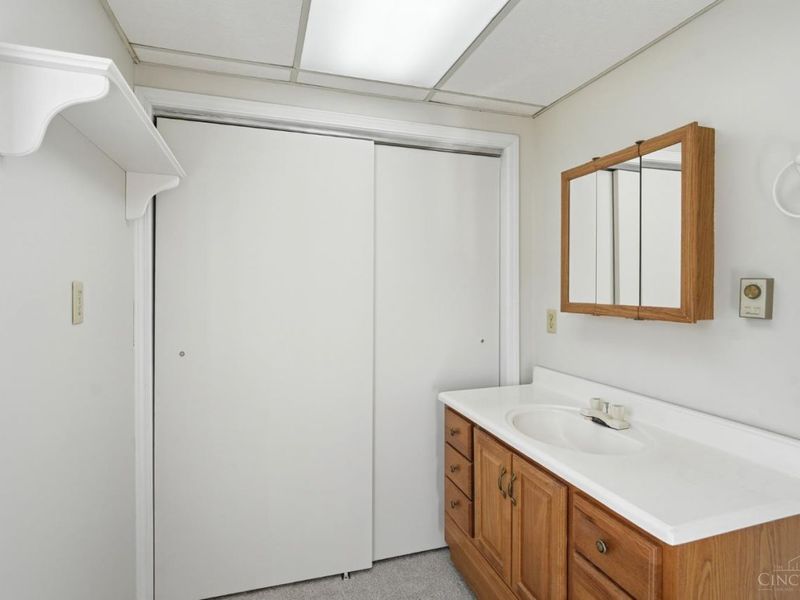 7628 Lesourdsville West Chester Road, West Chester, OH 45069 Photo 29