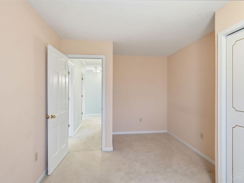 7628 Lesourdsville West Chester Road, West Chester, OH 45069 Photo 44