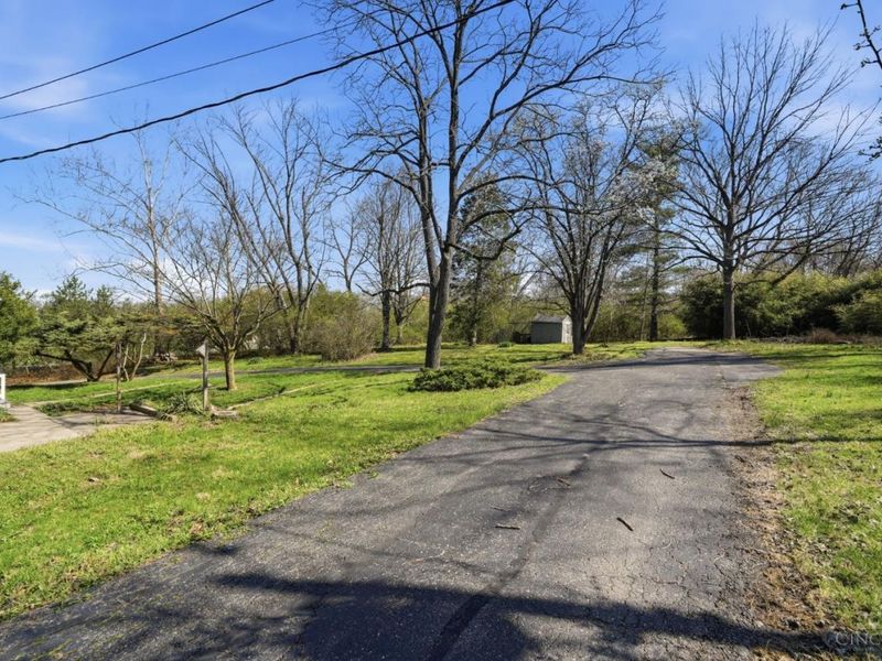 7628 Lesourdsville West Chester Road, West Chester, OH 45069 Photo 52