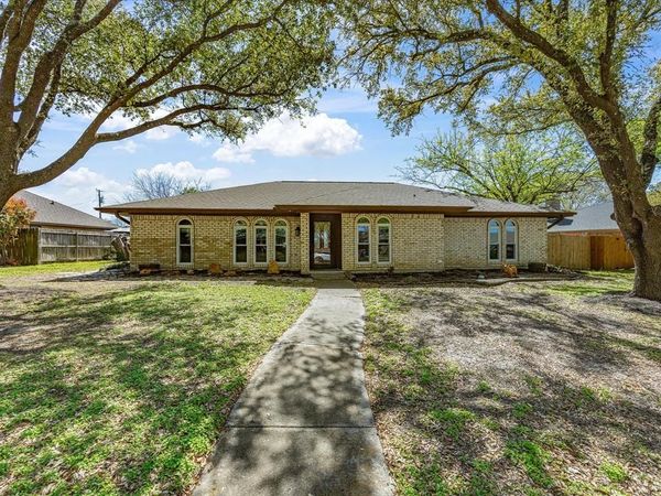 1901 Yorkstown Drive , Ennis, TX 75119