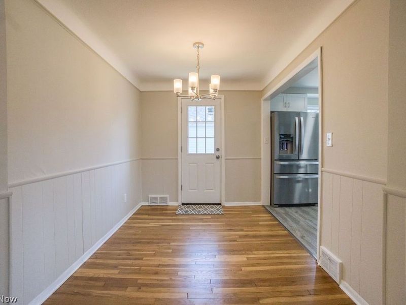 1639 Edgefield Road, Lyndhurst, OH 44124 Photo 10