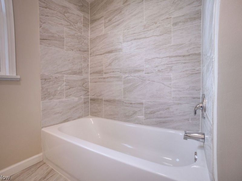 1639 Edgefield Road, Lyndhurst, OH 44124 Photo 16