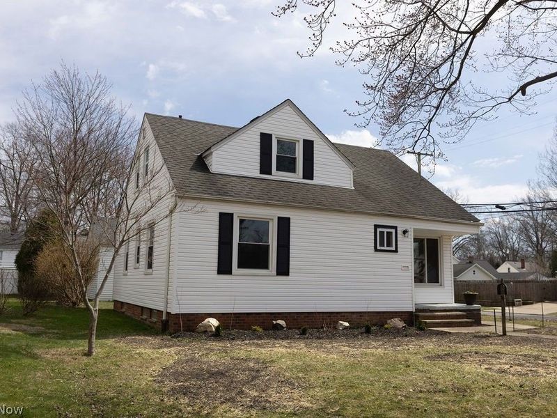 1639 Edgefield Road, Lyndhurst, OH 44124 Photo 45