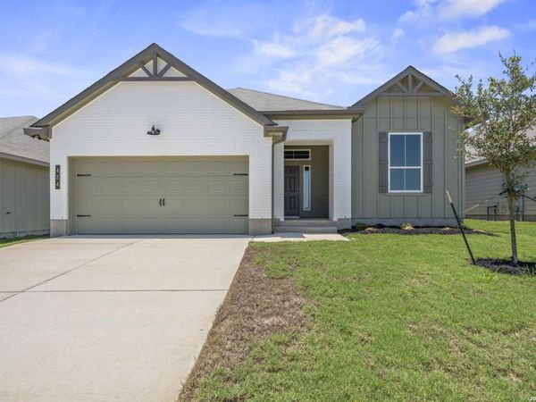 424 Honeydew Way, Seguin, TX 78155