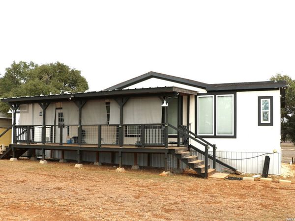 387 private road 1525, Bandera, TX 78003