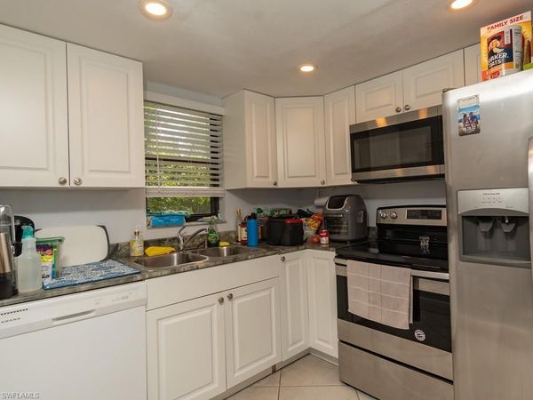 1480 Green Valley CIR , Unit 204, NAPLES, FL 34104