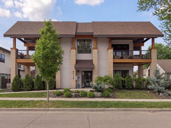 6112 Kellogg Avenue, Unit 100, Edina, MN 55424