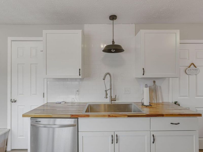 2227 Marcia Drive , Columbus, OH 43211 Photo 12