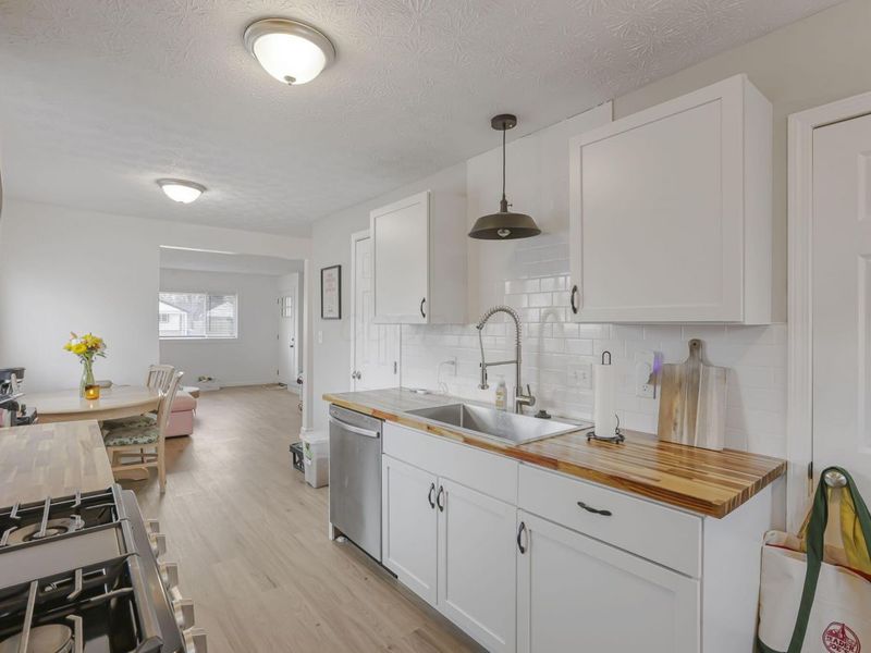 2227 Marcia Drive , Columbus, OH 43211 Photo 8