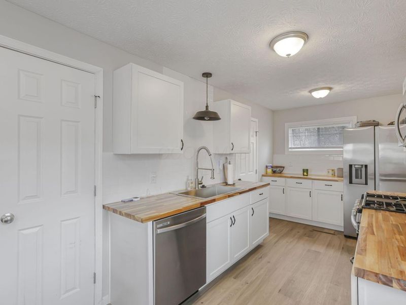 2227 Marcia Drive , Columbus, OH 43211 Photo 9