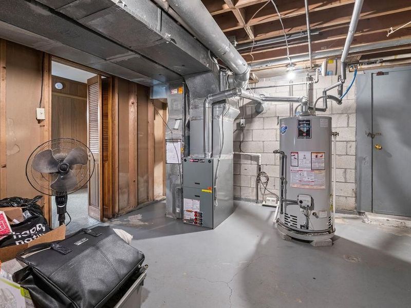 5844 Effingham Road , Columbus, OH 43213 Photo 14