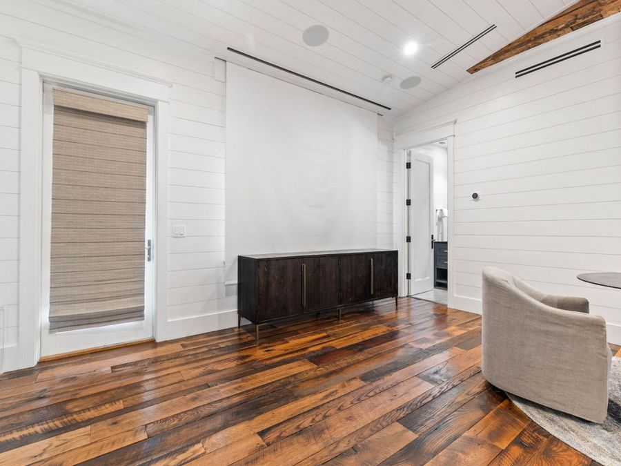 Property Image 102