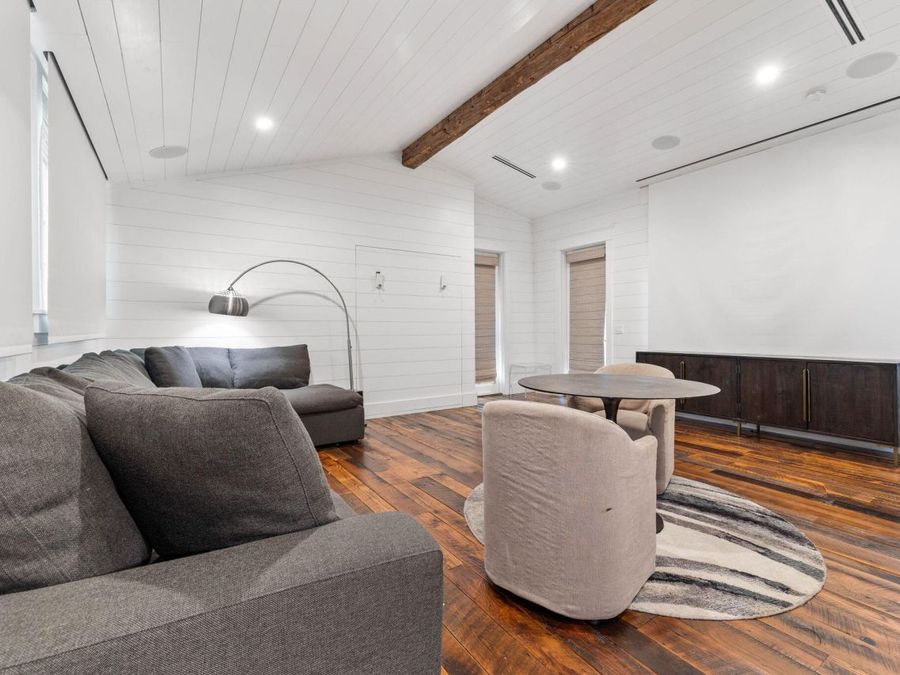 Property Image 104