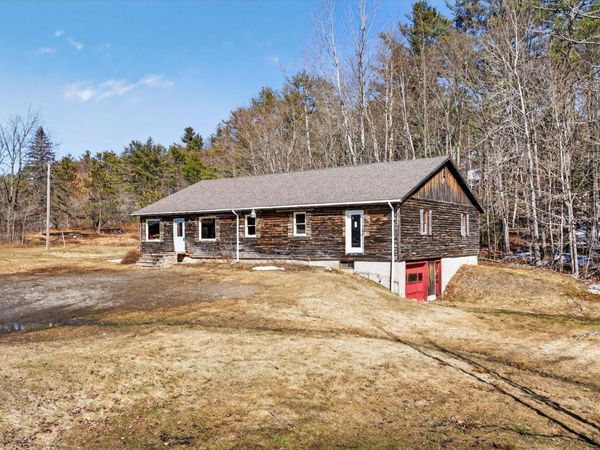 127 Gardiner Road , Wiscasset, ME 04578