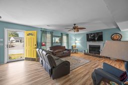 216 Persimmon Circle photo 4