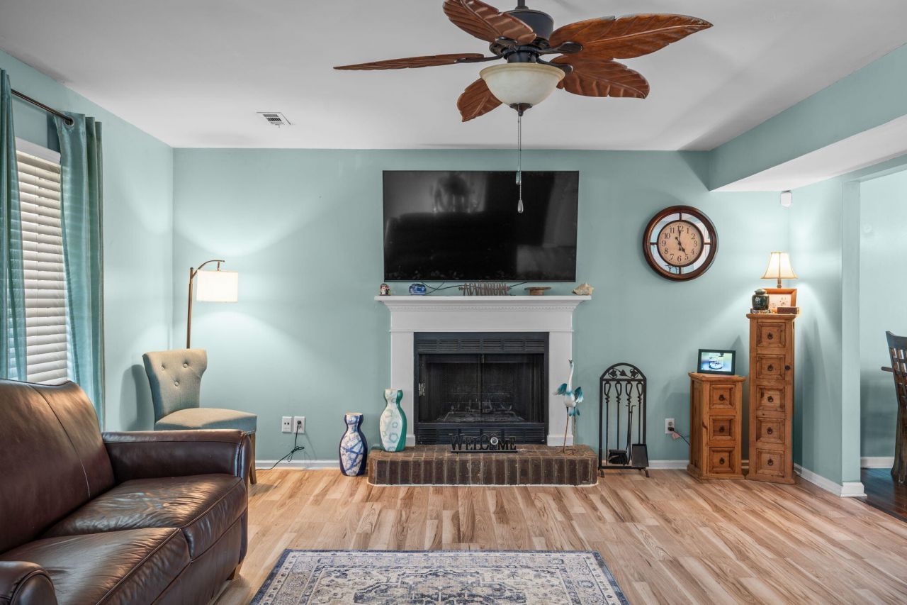 216 Persimmon Circle Photo 9