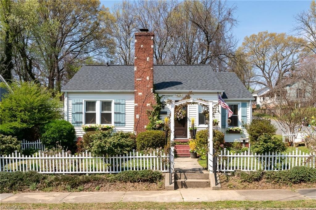 701 Washington Avenue, Winston-Salem, NC 27101 Main Photo