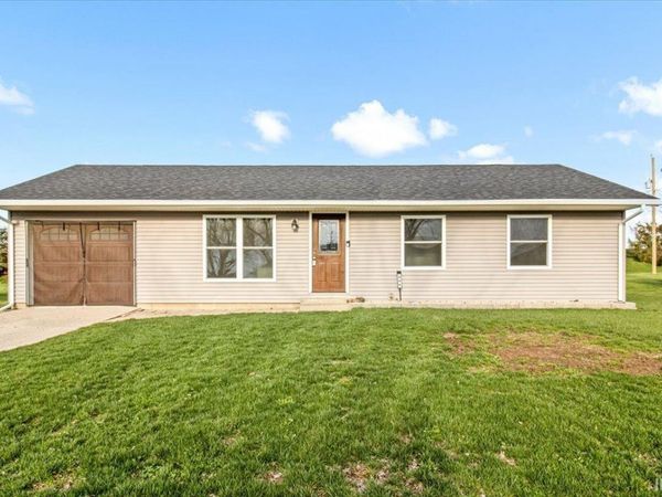 806 S Elm Boulevard, Winchester, IN 47394