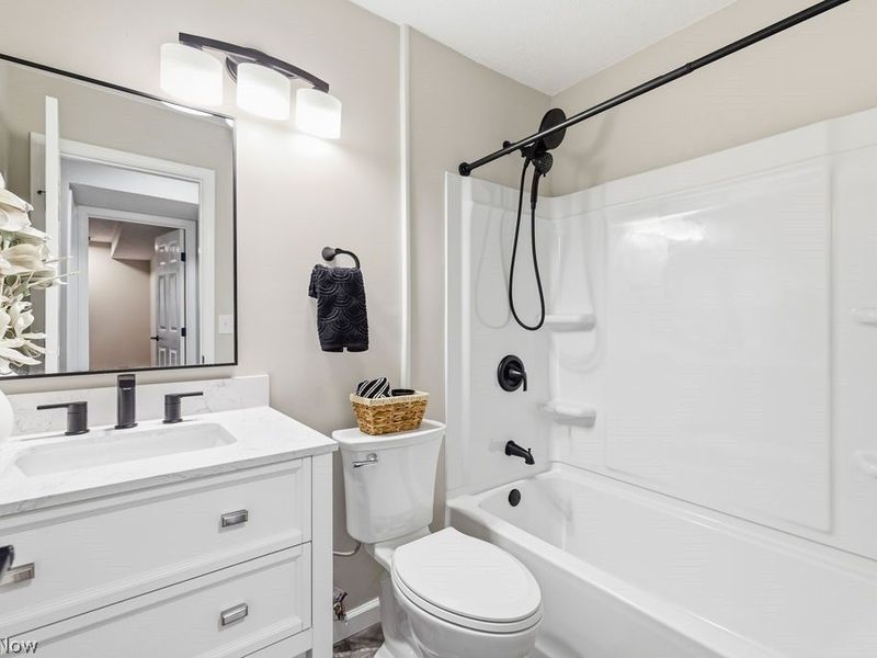 688 Brick Mill Run, Unit D1, Westlake, OH 44145 Photo 20