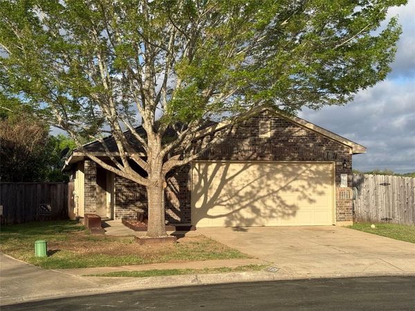 11524 Ashbrook DR, Manchaca, TX 78652