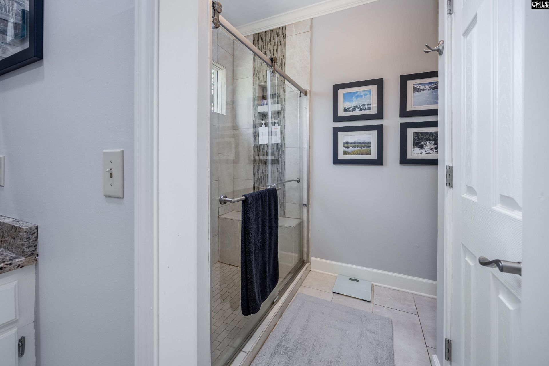 221 Bostwick Ridge Photo 32