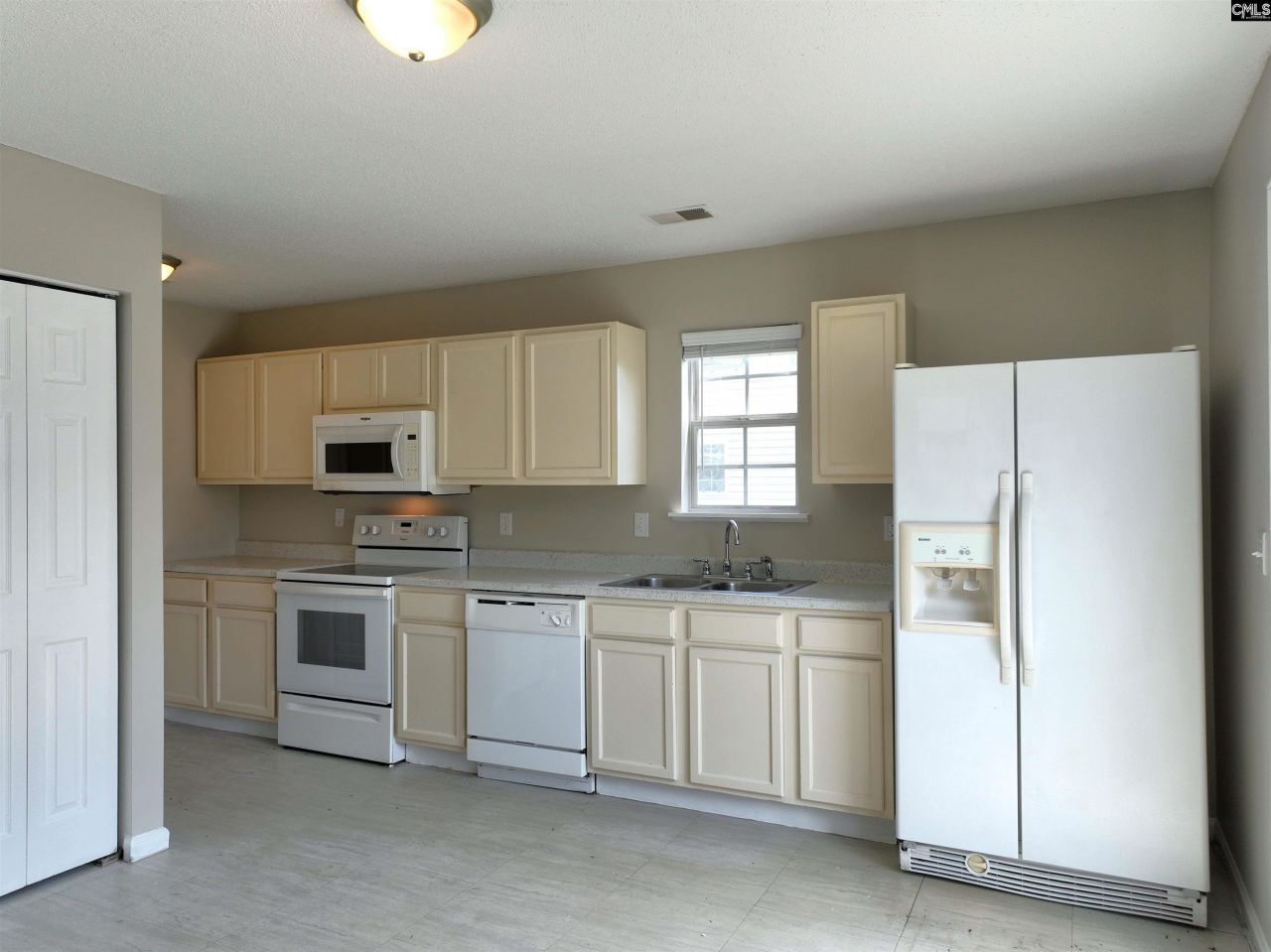 206 Rosebrook Drive Photo 17