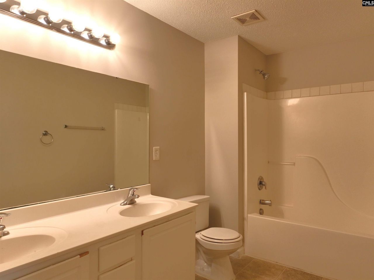 206 Rosebrook Drive Photo 24