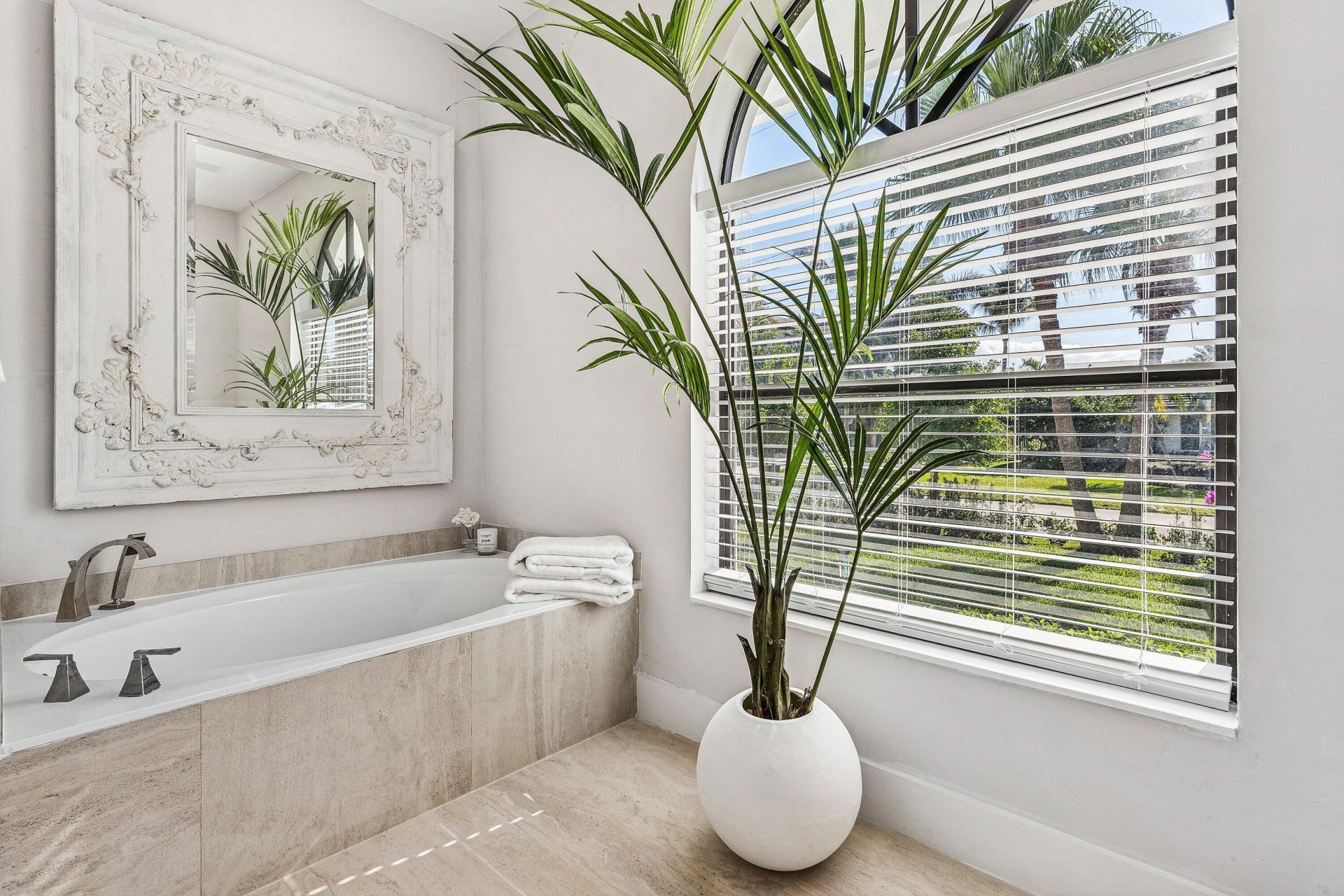 48 Harbour Drive N, Boynton Beach, FL 33435 Photo