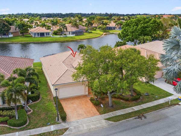 8600 Pine Cay, West Palm Beach, FL 33411