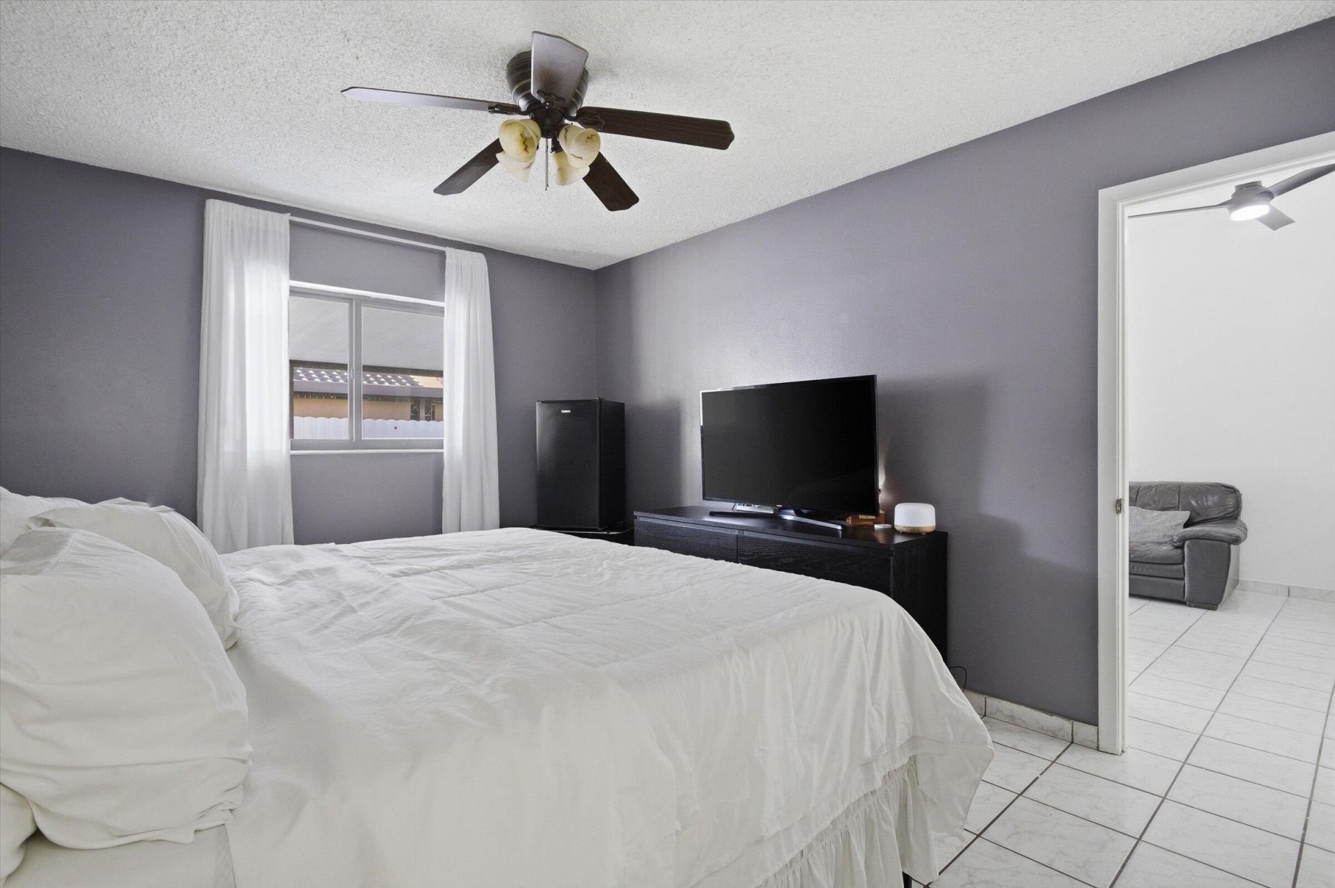 5465 W 27th Lane, Hialeah, FL 33016 Photo