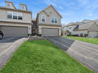 2707 Cobblestone Drive, Crystal Lake, IL 60012 primary photo