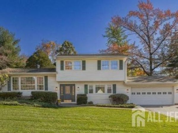 25 colburn Road , East Brunswick, NJ 08816