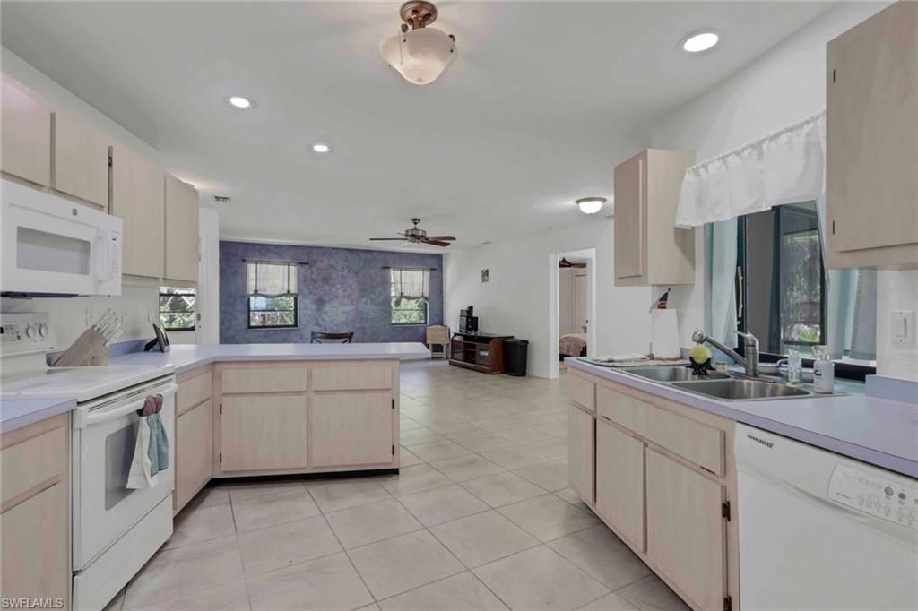 760 1st St Nw, Naples, FL 34120 Photo