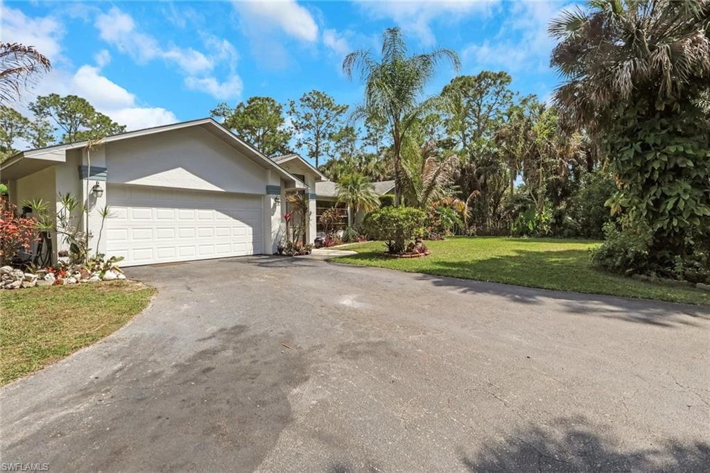 760 1st St Nw, Naples, FL 34120 Photo