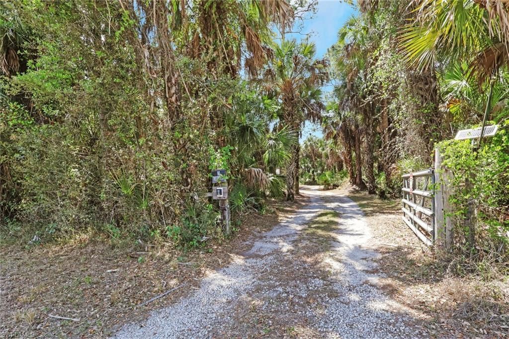 760 1st St Nw, Naples, FL 34120 Photo