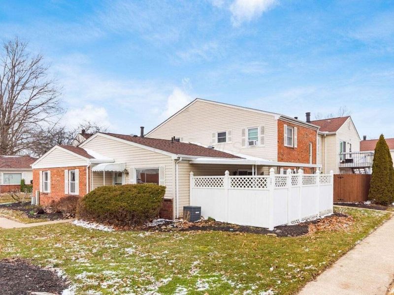 3079 Jersey Drive , Unit 75, Columbus, OH 43204 Photo 2