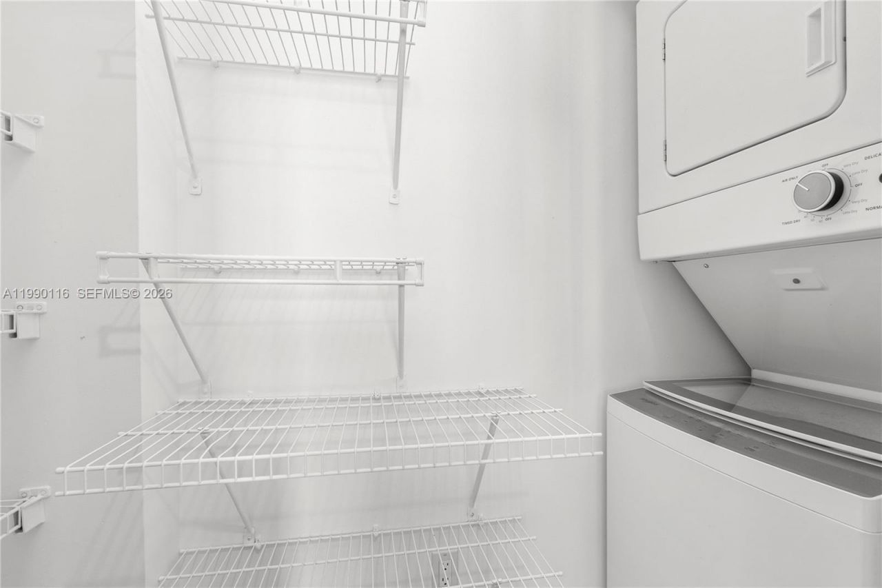 335 S Biscayne Blvd, Unit 2512, Miami, FL 33131 Photo