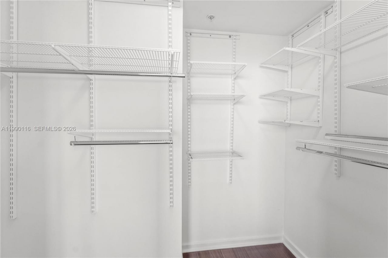 335 S Biscayne Blvd, Unit 2512, Miami, FL 33131 Photo