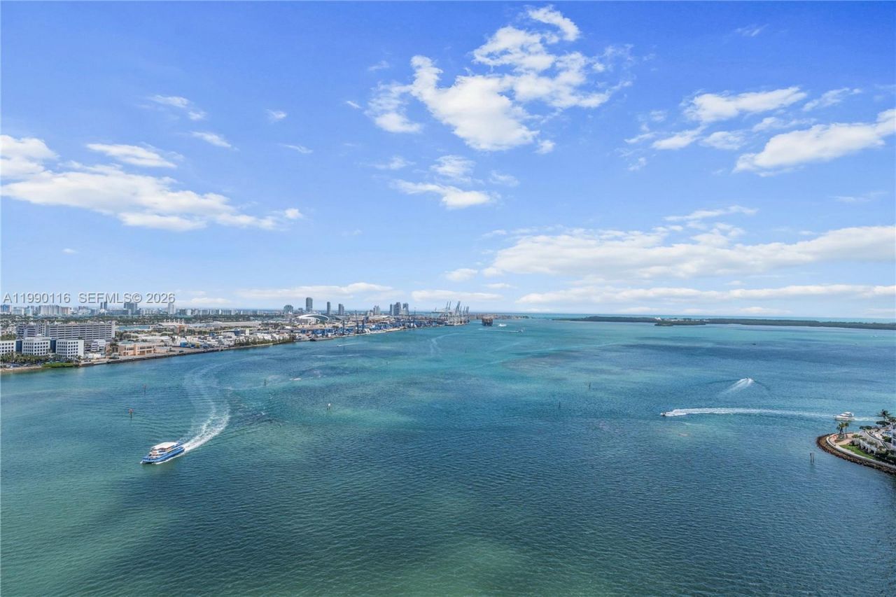 335 S Biscayne Blvd, Unit 2512, Miami, FL 33131 Photo